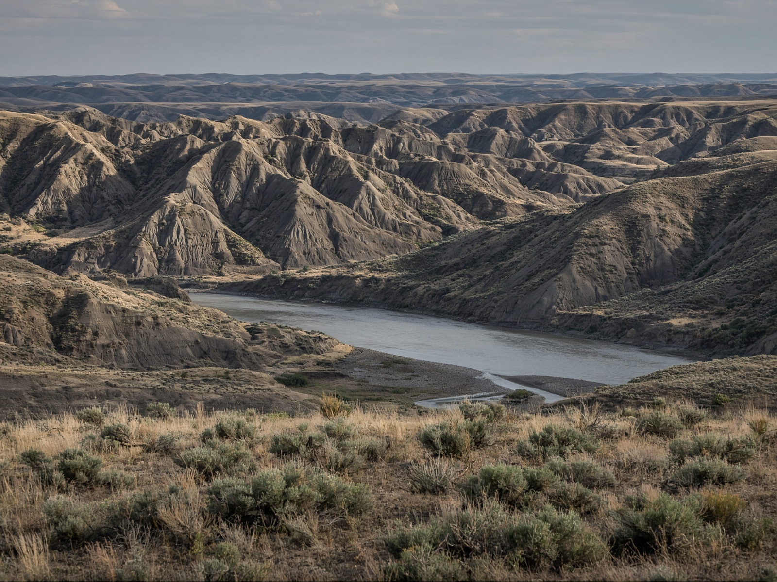 Missouri River breaks in western North Dakota, Williston Basin landscape above the Bakken formation